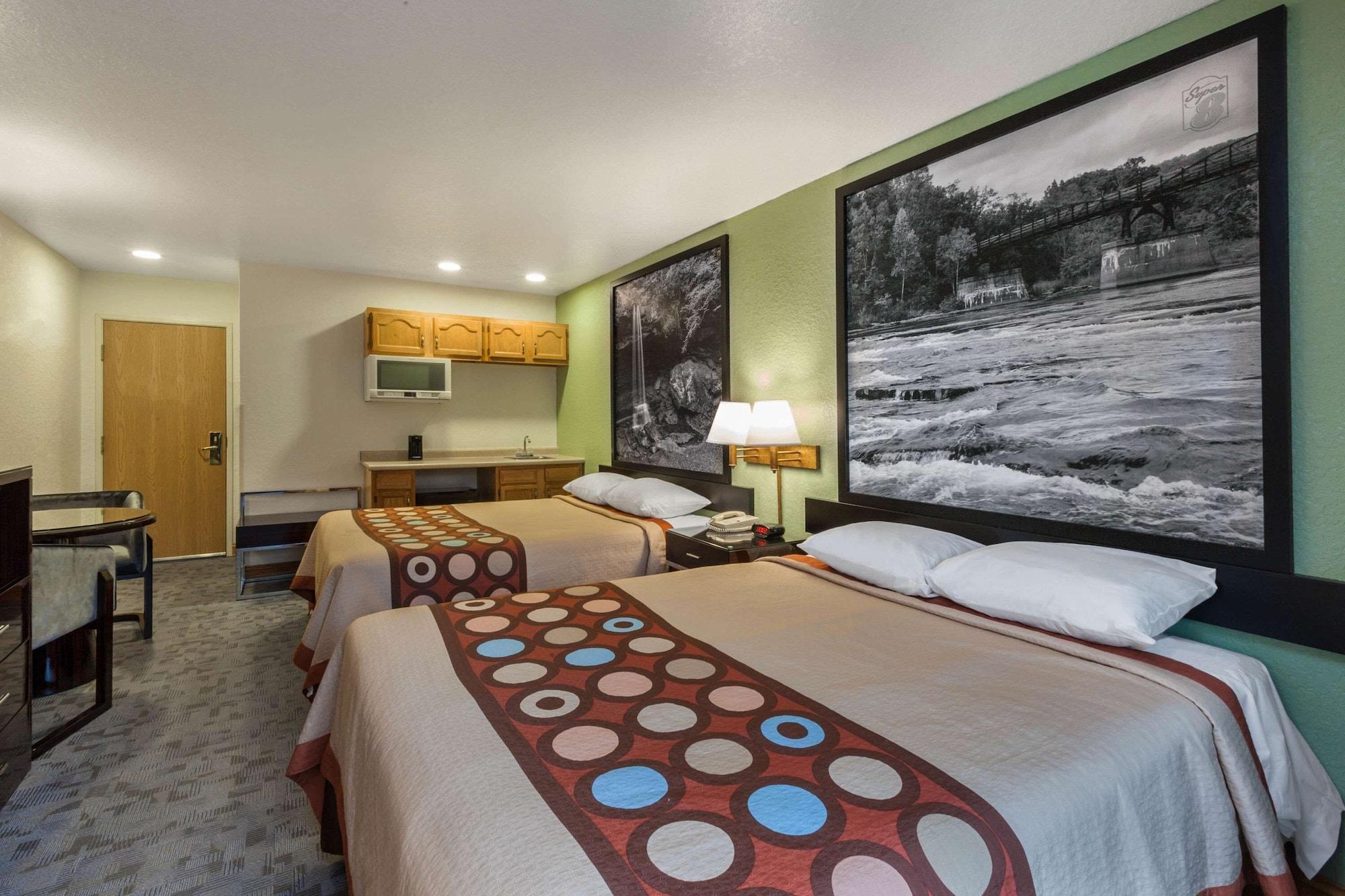 Hotel Super 8 By Wyndham Uniontown Pa Esterno foto