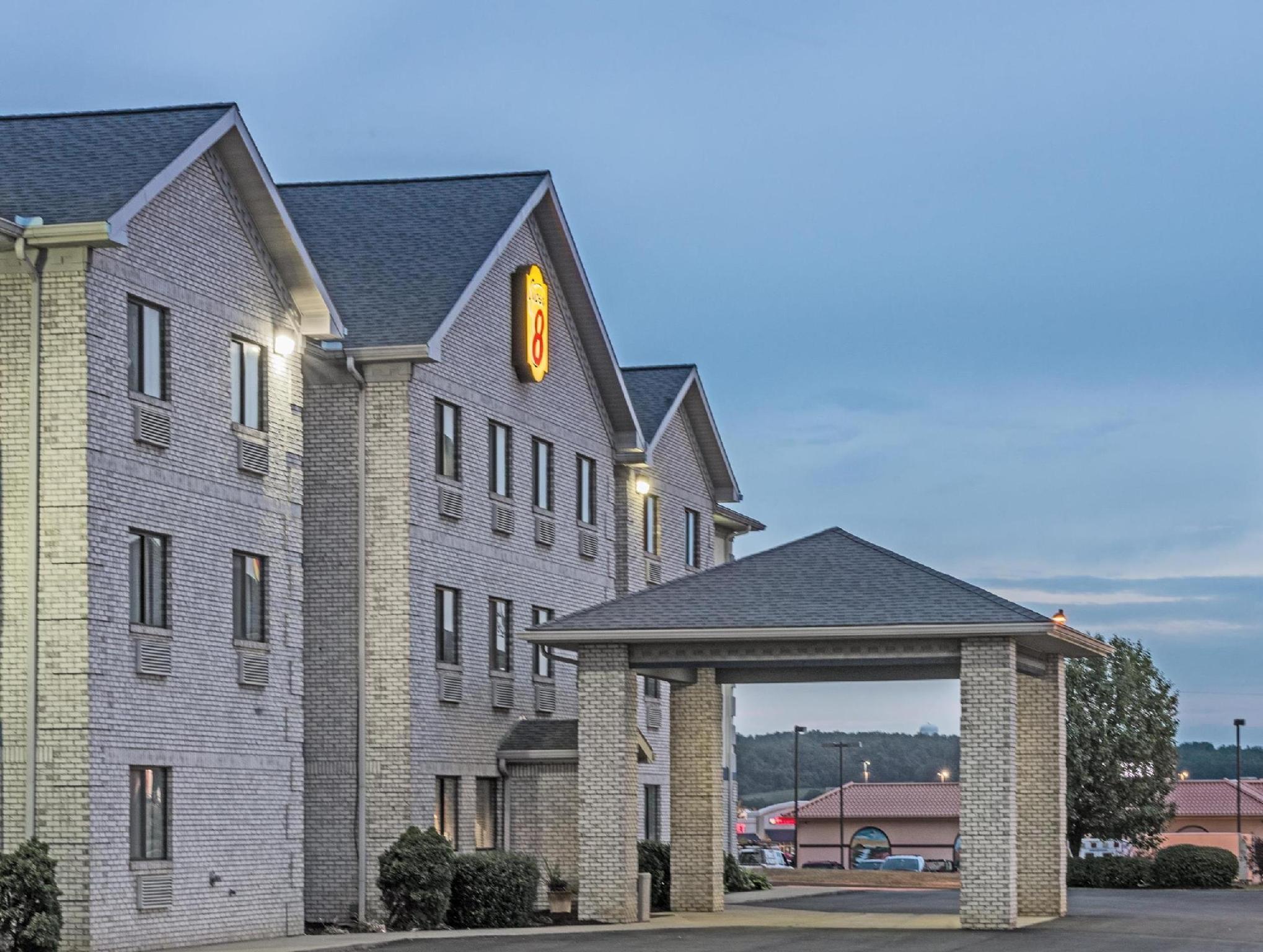 Hotel Super 8 By Wyndham Uniontown Pa Esterno foto