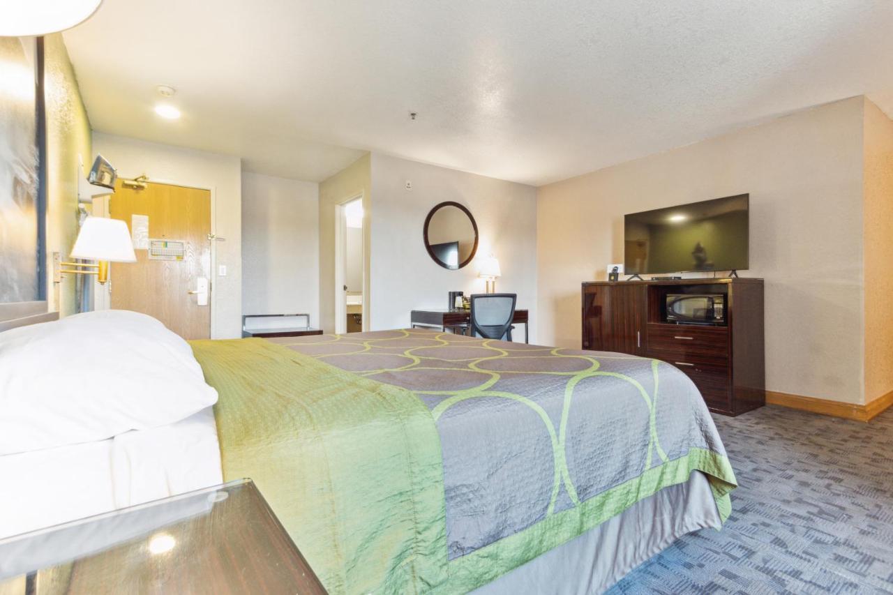 Hotel Super 8 By Wyndham Uniontown Pa Esterno foto