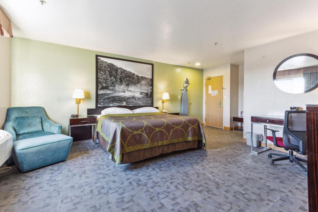 Hotel Super 8 By Wyndham Uniontown Pa Esterno foto