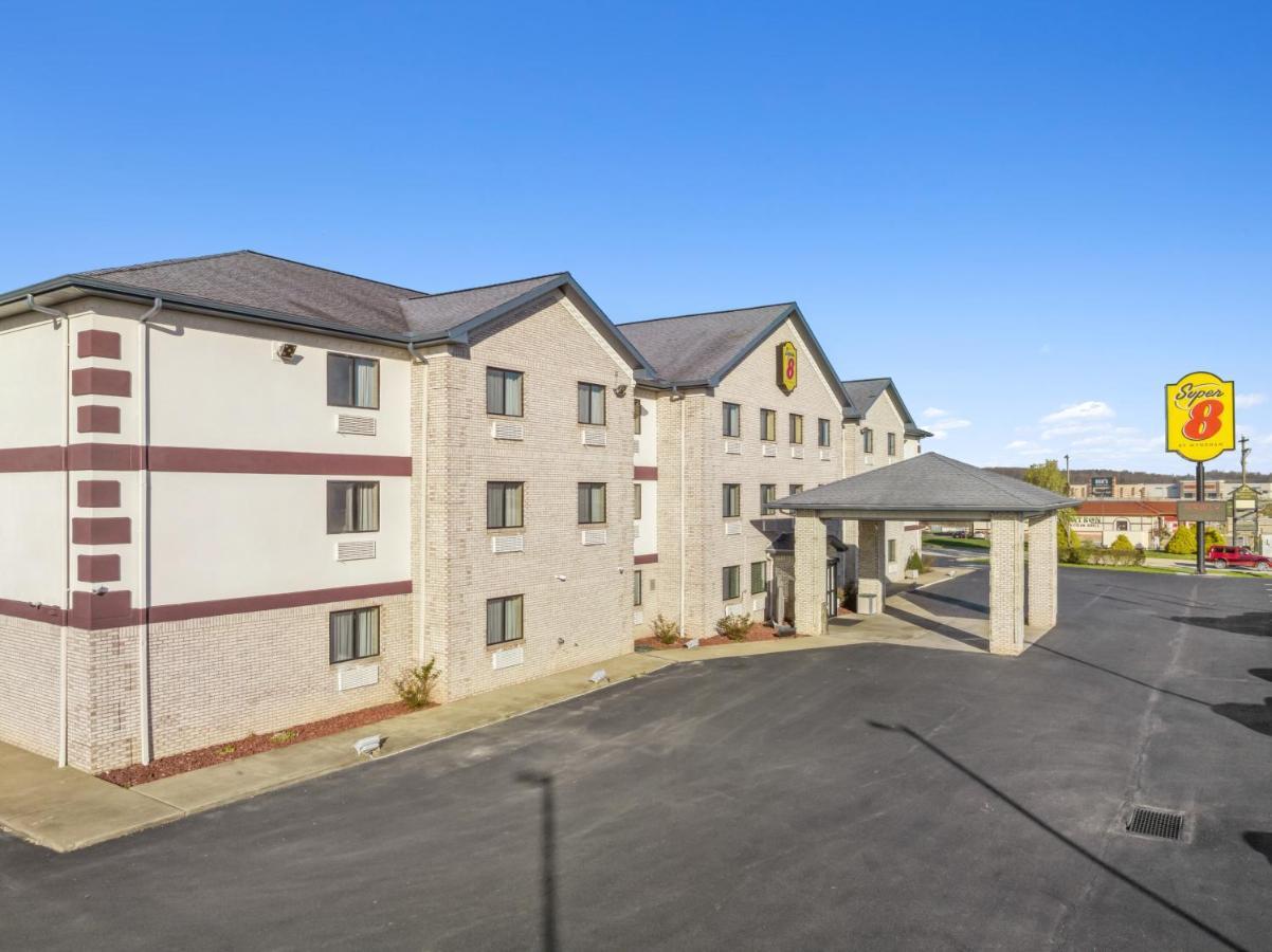 Hotel Super 8 By Wyndham Uniontown Pa Esterno foto
