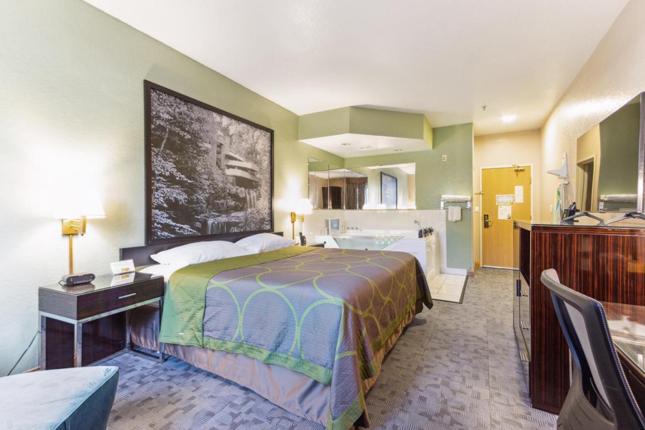 Hotel Super 8 By Wyndham Uniontown Pa Esterno foto