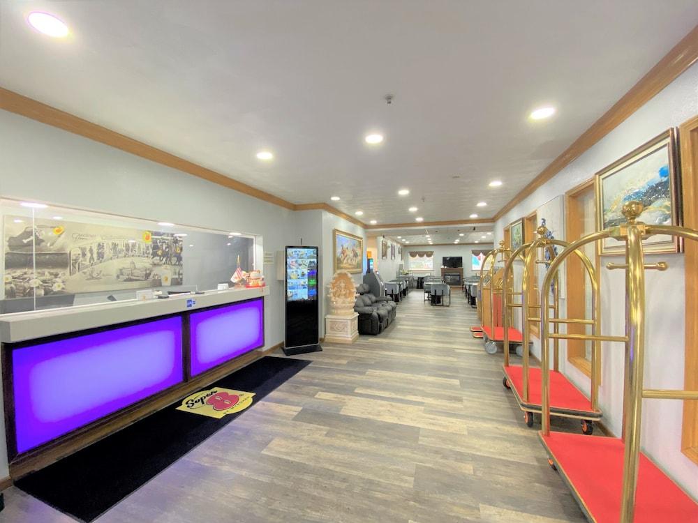 Hotel Super 8 By Wyndham Uniontown Pa Esterno foto