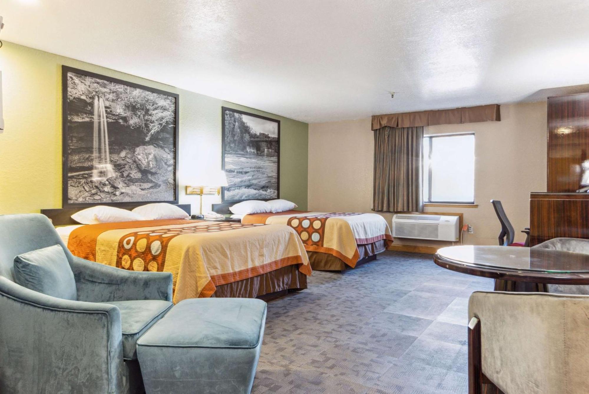 Hotel Super 8 By Wyndham Uniontown Pa Esterno foto