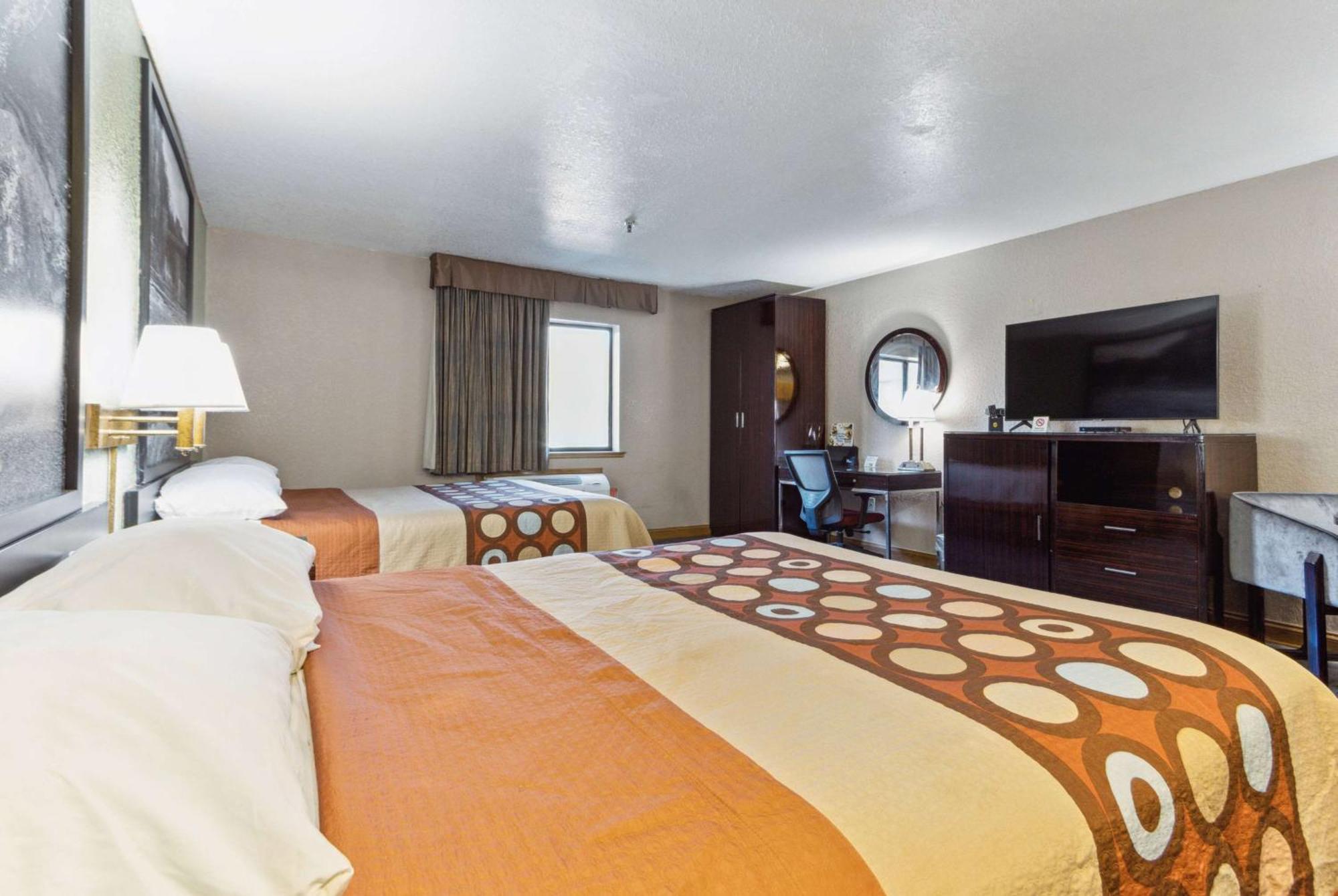 Hotel Super 8 By Wyndham Uniontown Pa Esterno foto